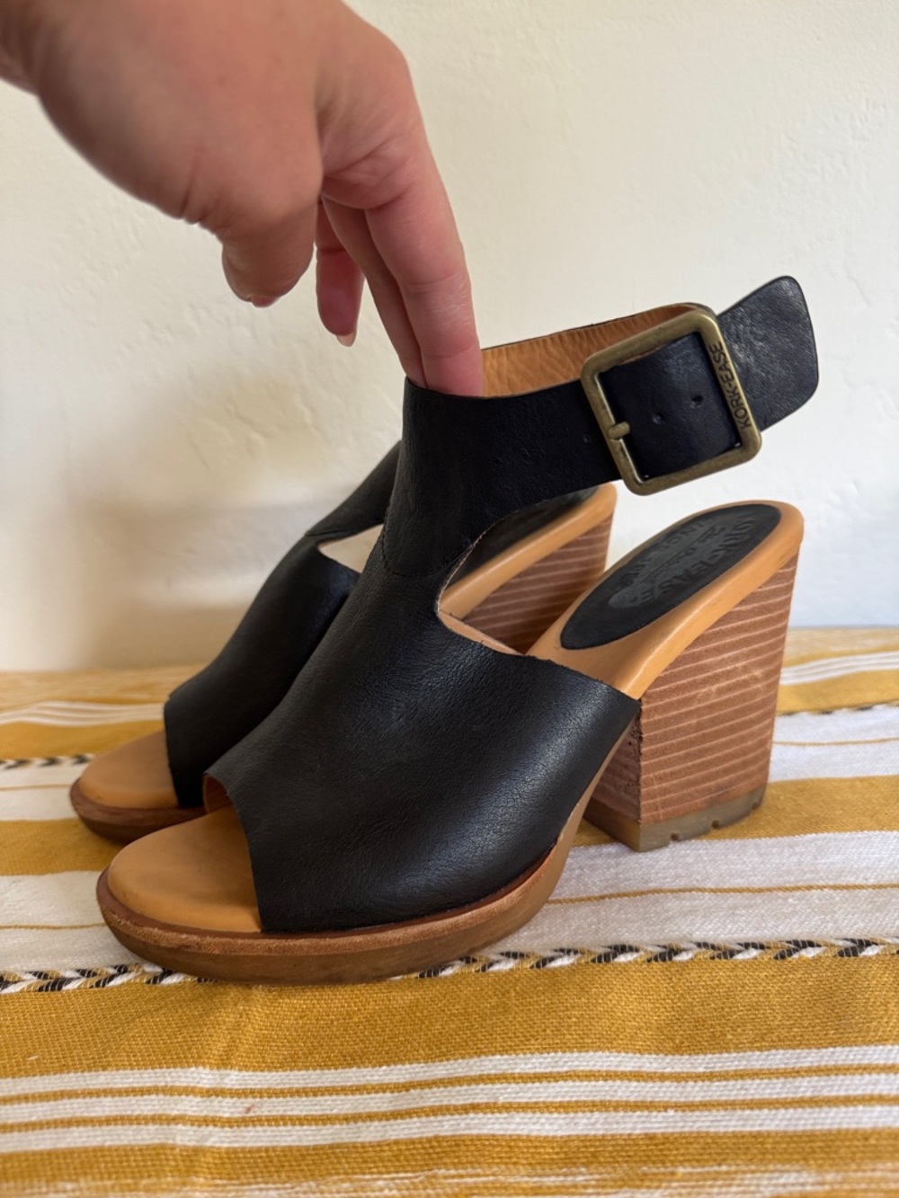 Kork-Ease Black Leather Open-Toe Block Heel Sandals with Tan Wood Stack